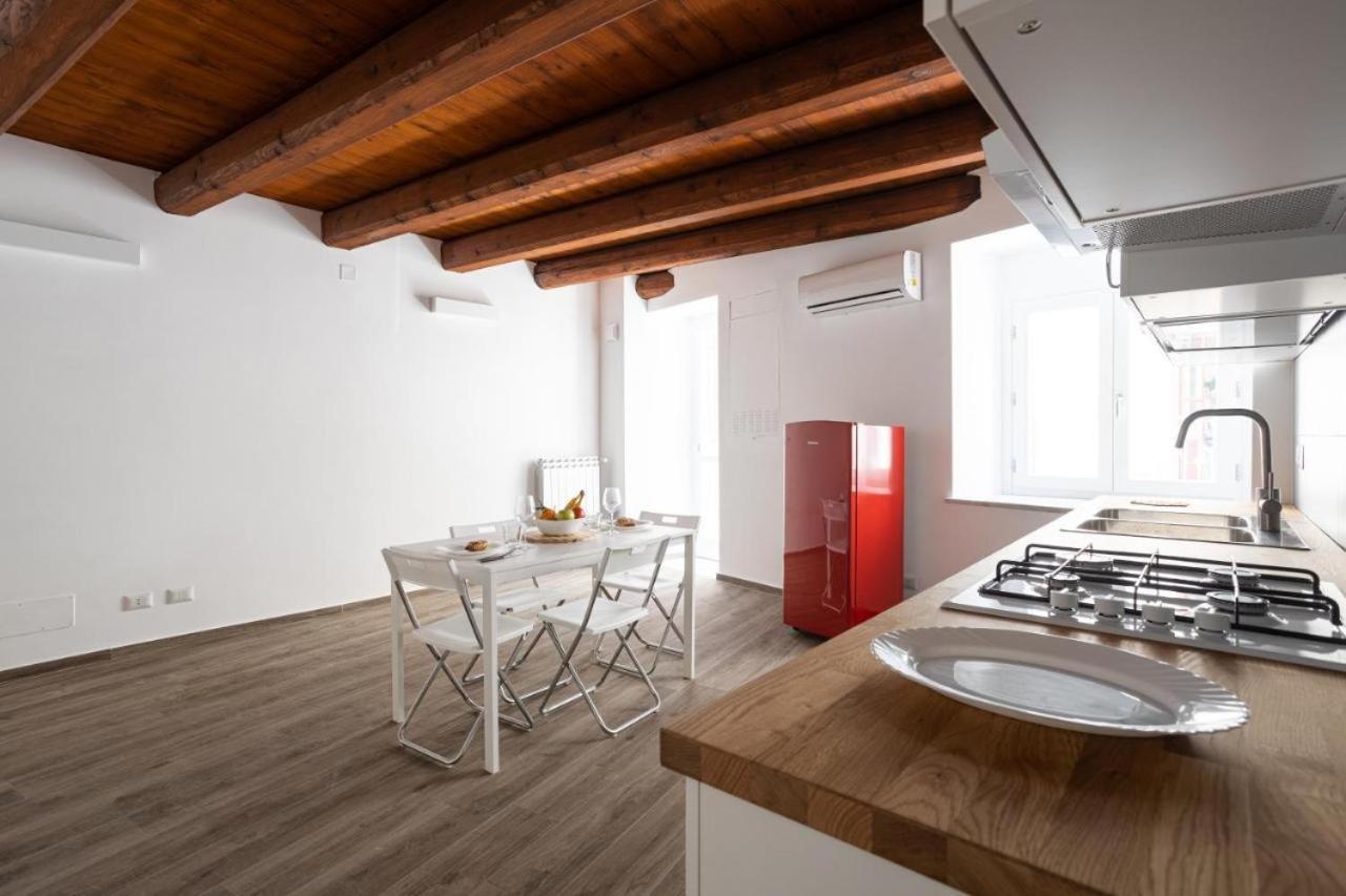 Casa Azzurra - Palazzo Del Buonpastore Palerme Extérieur photo