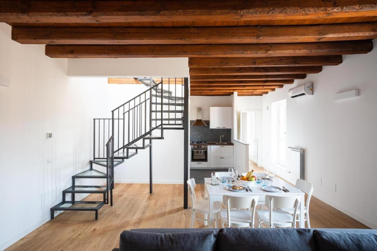 Casa Azzurra - Palazzo Del Buonpastore Palerme Extérieur photo