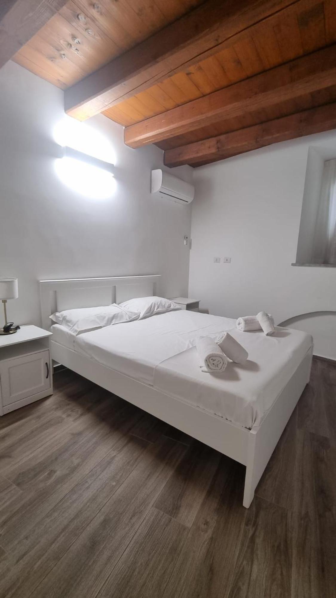 Casa Azzurra - Palazzo Del Buonpastore Palerme Extérieur photo