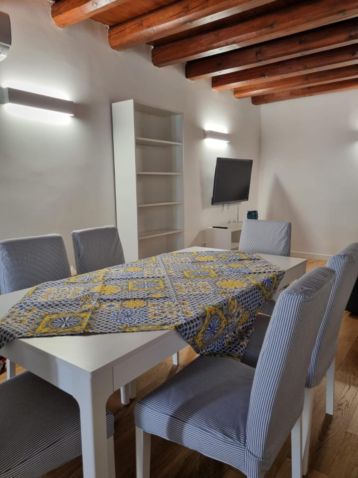 Casa Azzurra - Palazzo Del Buonpastore Palerme Extérieur photo